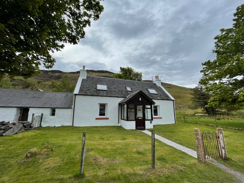 Exterior | Lag Cottage, Dornie, near Kyle