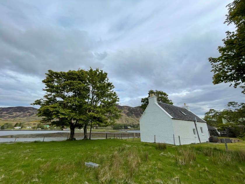 Setting | Lag Cottage, Dornie, near Kyle