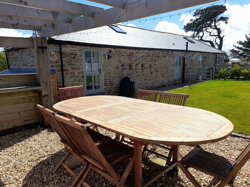 Sitting-out-area | Bull Pen - Morwenna Barns, Mount Hawke, near St Agnes