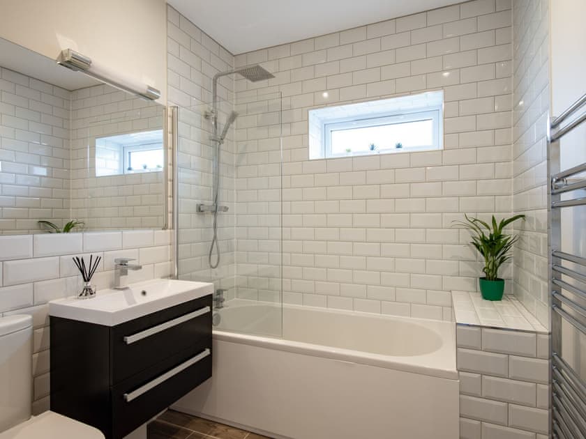 Bathroom | Oakwood, Everton