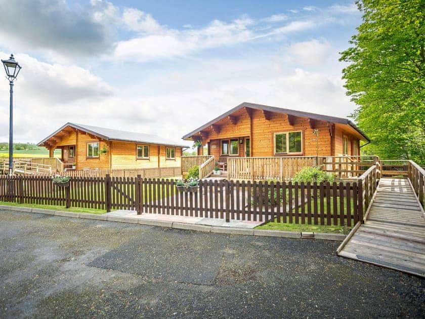 Parking | Jessica - Old Pump House Lodges, Lintlaw near Duns
