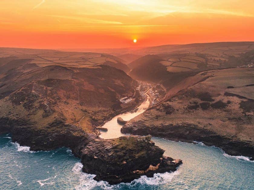 Surrounding area | Tregullan Cottage, Boscastle