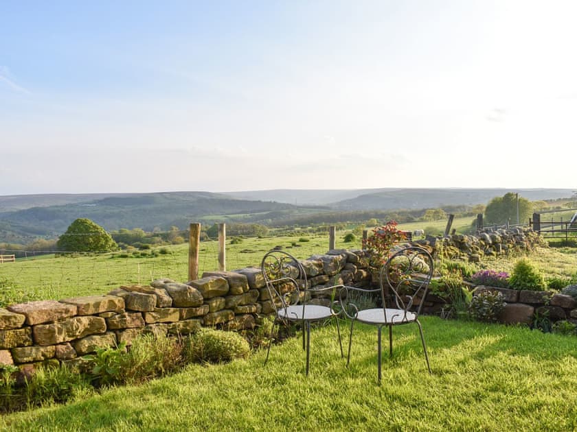 Sitting-out-area | New Cottage, Egton