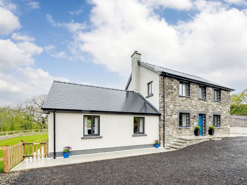 Exterior | Allt Ddu, Tregaron