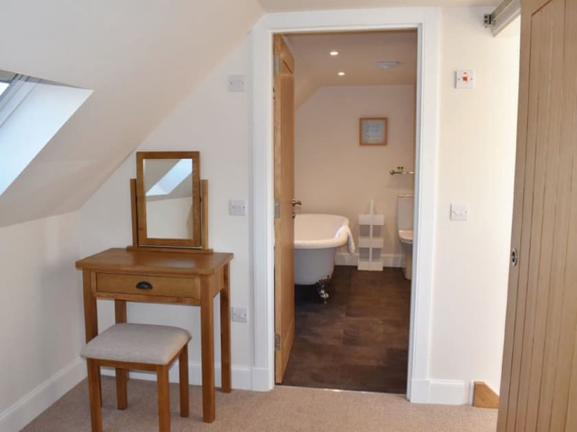 Bathroom | Heron Cottage - Kinnaird Estate Cottages, By Dunkeld, Pitlochry