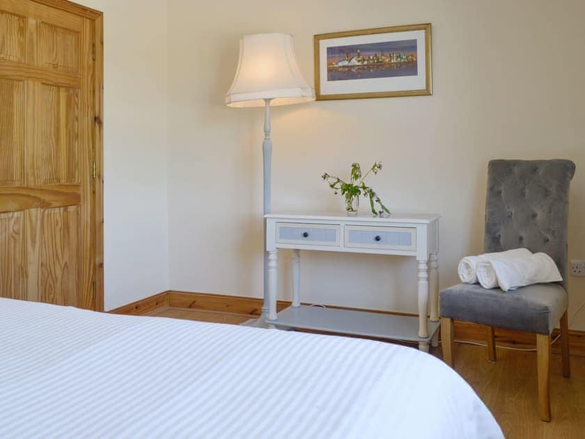 Double bedroom | Curlew Cottage, Lockerbie, near Moffat