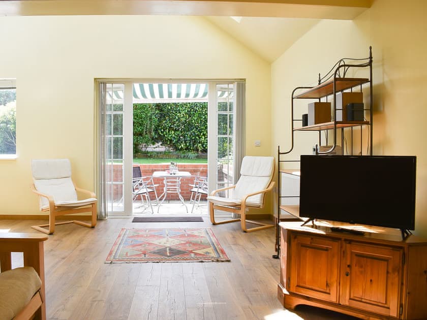 Bickerton Avenue (ref UK34181) in Frodsham