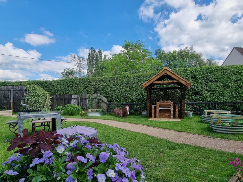 Garden | Ashen Equestrian : Mac Shack Stable - Ashen Equestrian, Ashen, near Clare
