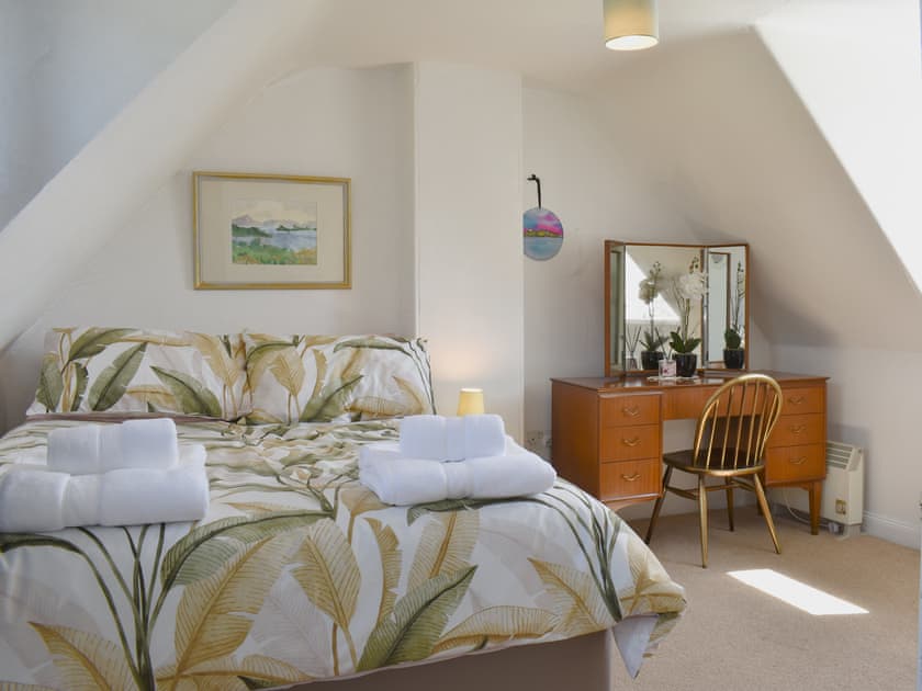 Double bedroom | Redhurst Cottage, Lamlash, near Brodick