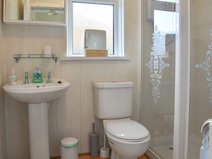 Shower room | Redhurst Cottage, Lamlash, near Brodick