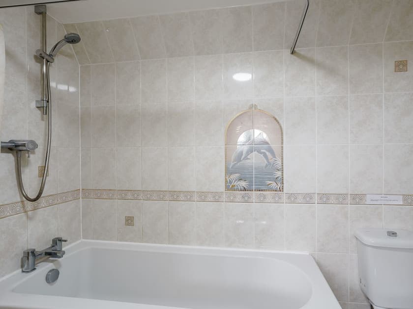 Bathroom | Cherry Trees, Port Lion