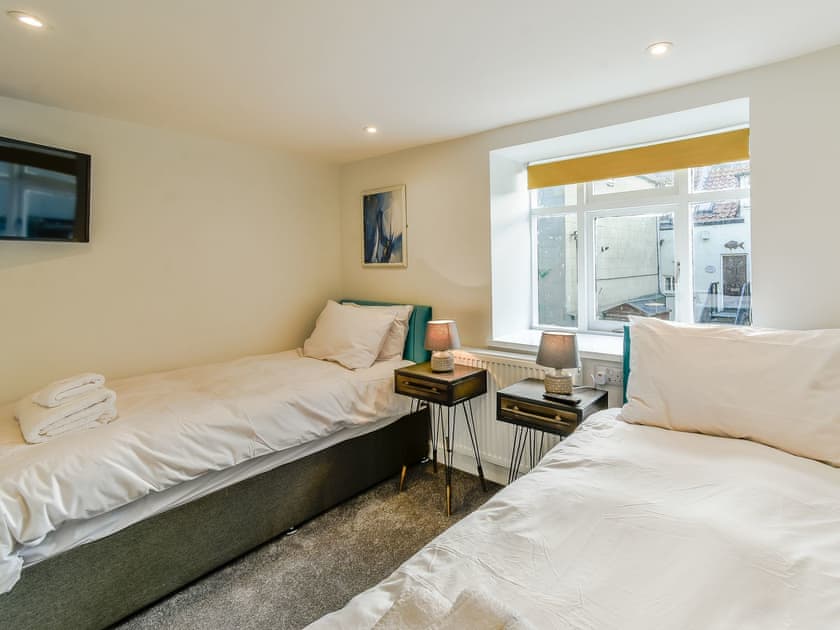 Twin bedroom | Speedy’s Cottage, Whitby
