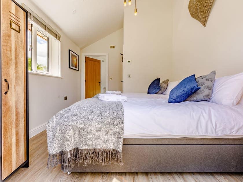 Twin bedroom | Barn Owls Rest, Clyro, near Hay-on-Wye