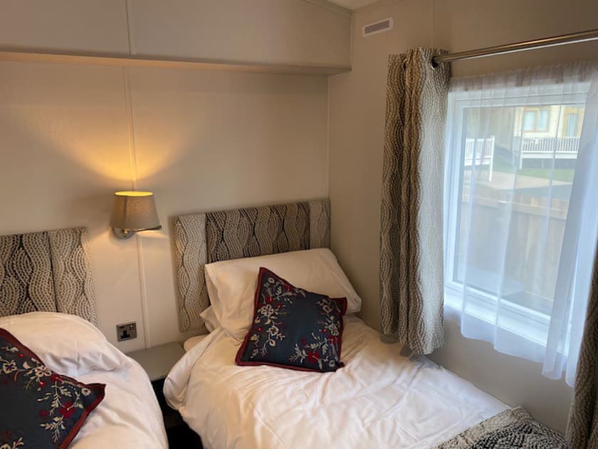 Twin bedroom | Sunflower Retreat - Percy Woods Golf and Country Retreat, Swarland, near Morpeth