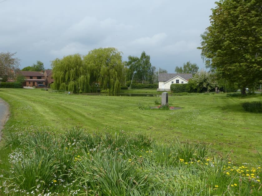 Setting | Duck Cottage, Tholthorpe, near York