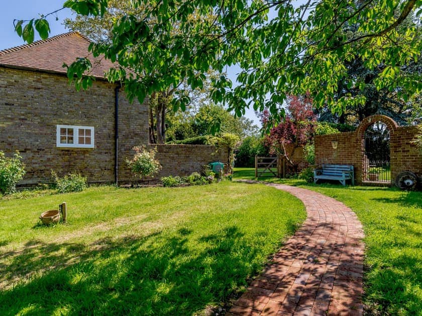 Garden and grounds | The Hideaway @ The Den, Tunstall, near Sittingbourne
