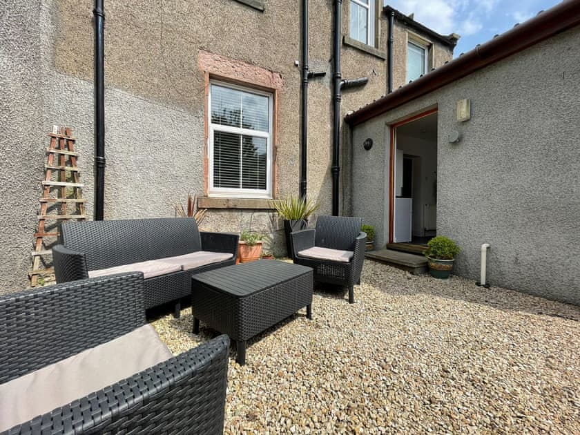 Sitting-out-area | Stanford House, Inverness