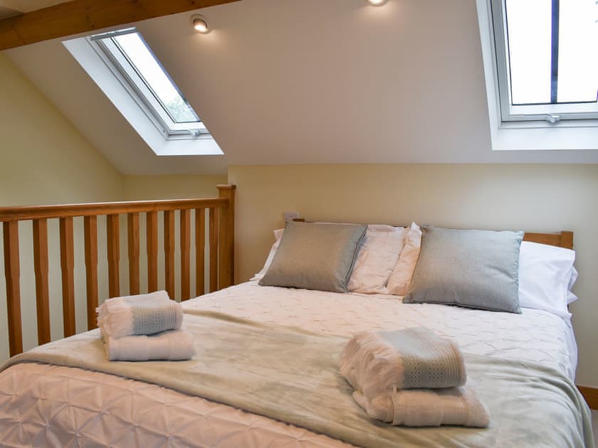 Double bedroom | Hambledon Cottage Holiday - The Old Pump House - Hambledon Cottage Holidays, Child Okeford, near Blandford Forum