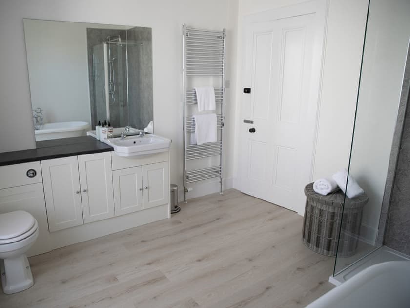 Bathroom | Whitecraigs, Elgin