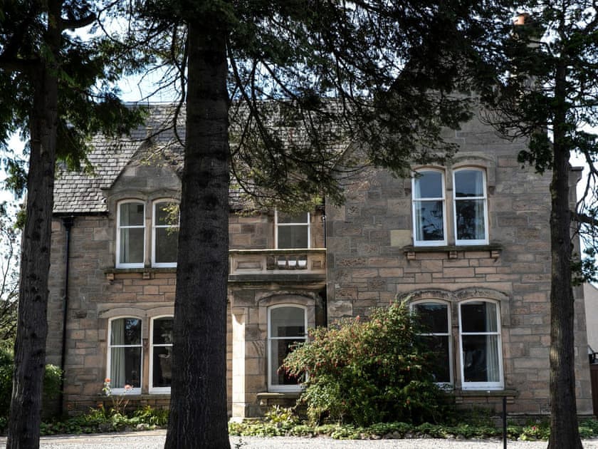 Exterior | Whitecraigs, Elgin