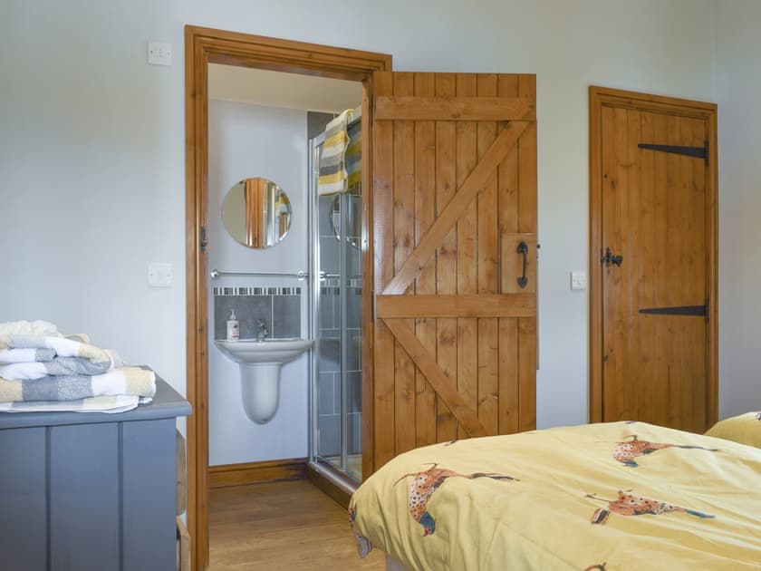 En-suite | The Barn, Catsham, near Glastonbury