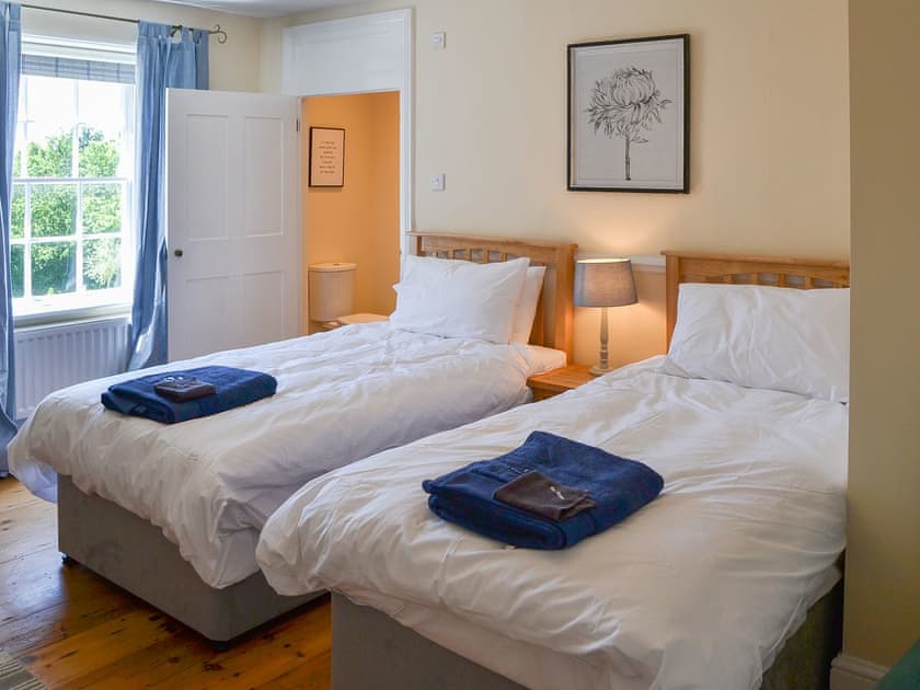 Twin bedroom | The Dower House, Stow Bardolph, near King’s Lynn