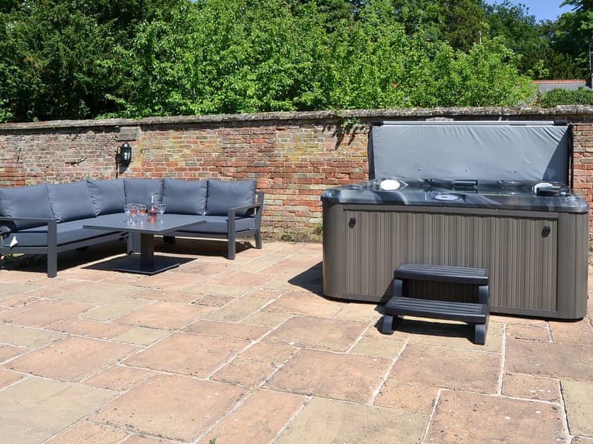 Hot tub | The Dower House, Stow Bardolph, near King’s Lynn