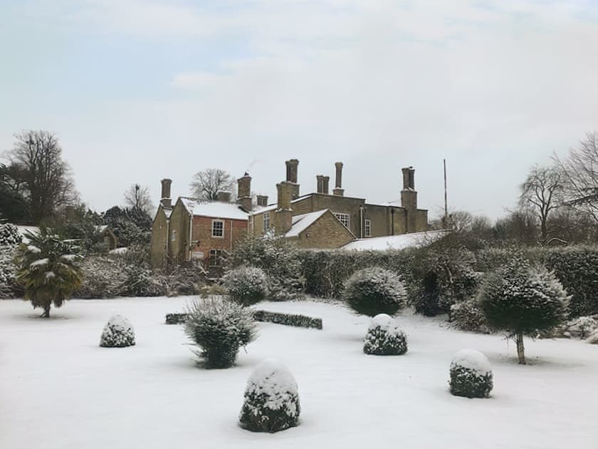 Exterior in winter snow | The Dower House, Stow Bardolph, near King’s Lynn