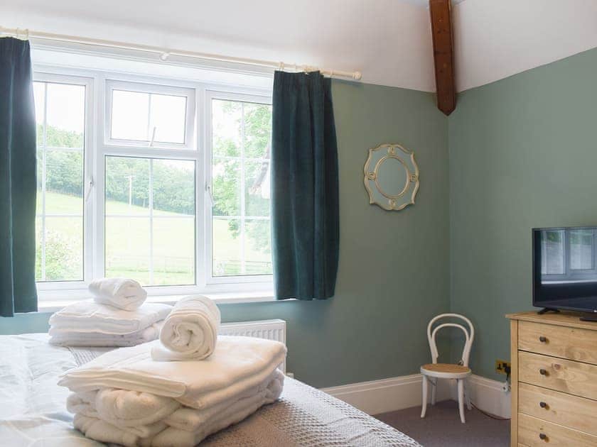 Double bedroom | The Woodshed, Letton