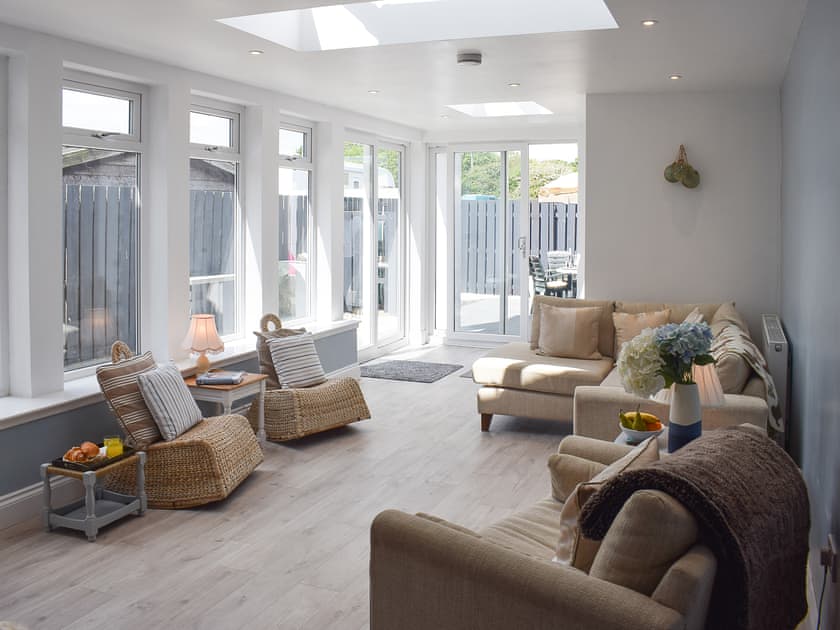 Living room/dining room | Islestone House, Seahouses