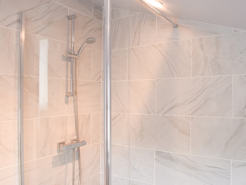 En-suite | Islestone House, Seahouses