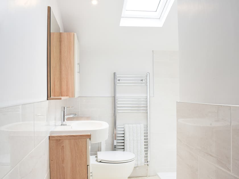 En-suite | Islestone House, Seahouses
