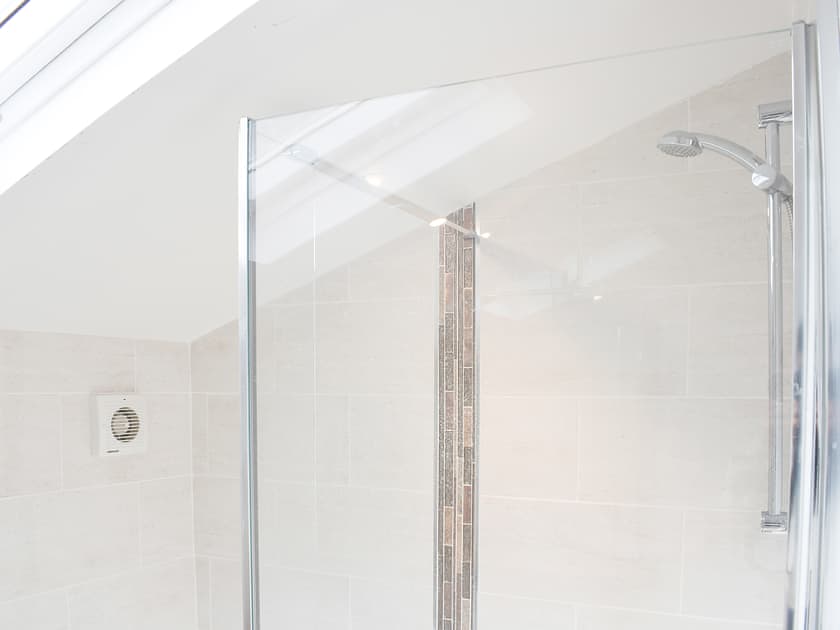 En-suite | Islestone House, Seahouses