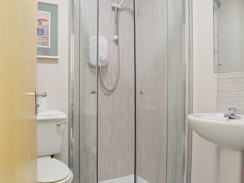 En-suite | Westend, Duffus