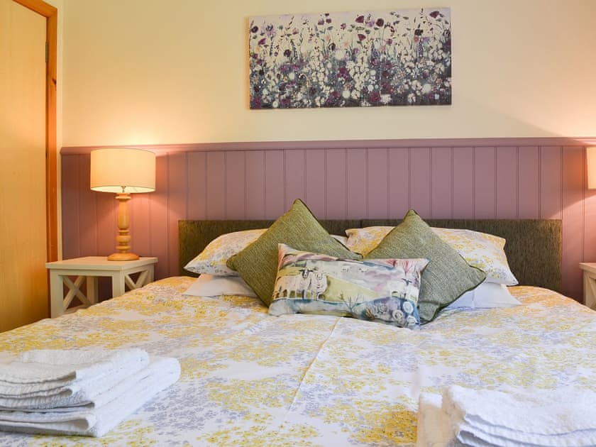 Double bedroom | Westend, Duffus