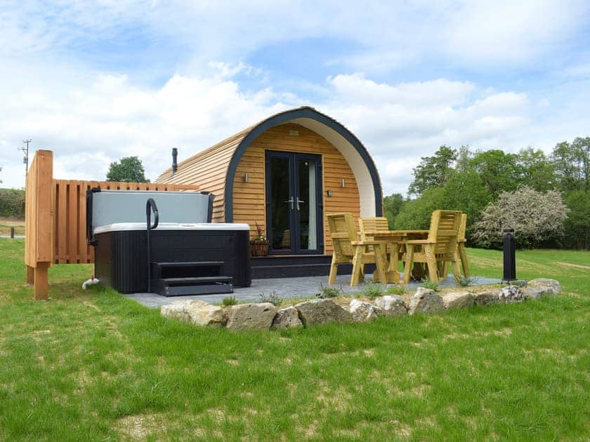 Exterior | Efyrnwy Pod VIP - Pods Bodyddon, Llanfyllin, near Welshpool