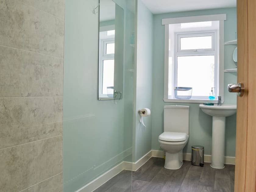 Shower room | Three Creeks Cottage, Portknockie