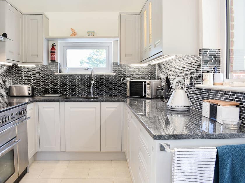 Kitchen | Trees Annexe, Cowes