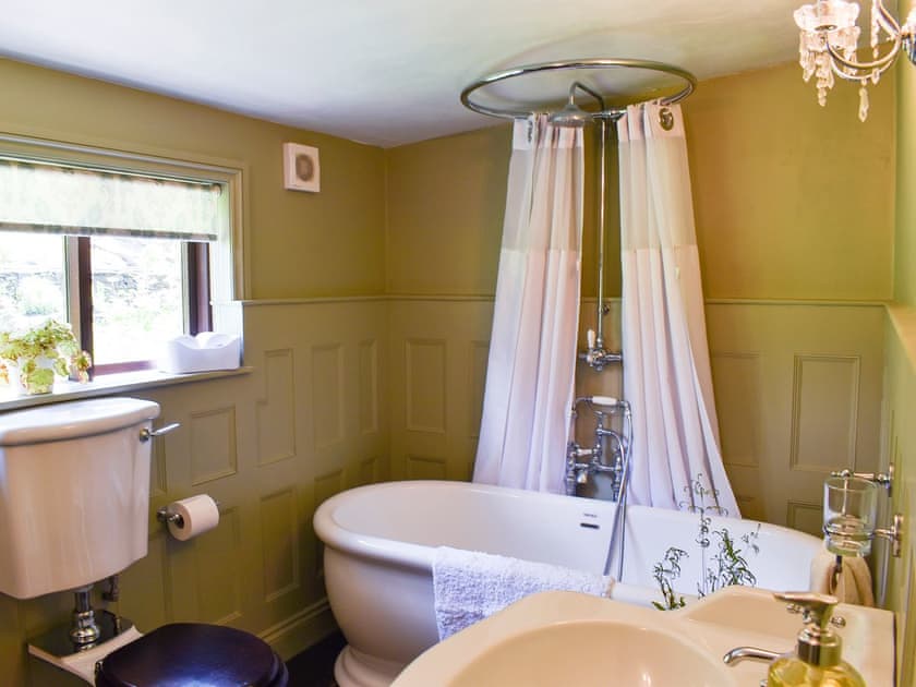 Bathroom | Squirrel Cottage - Banc Llugwy Cottages, Betws-y-Coed