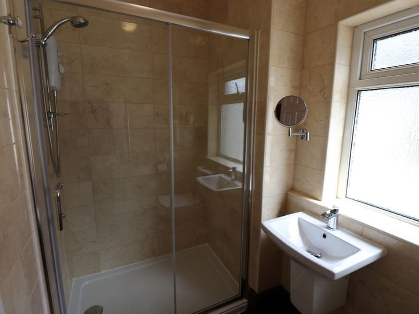 Shower room | Palm Tree House, Torquay