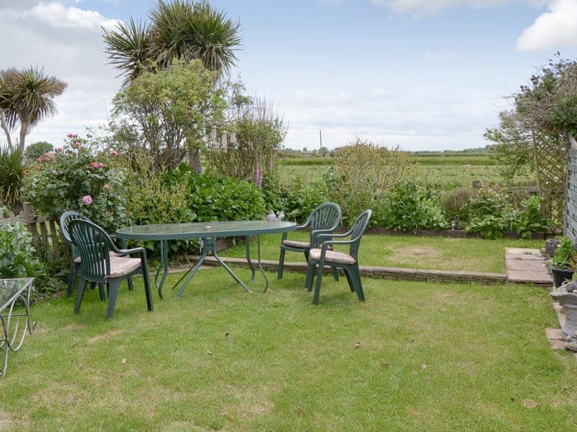 Garden | Sea Breeze, Walcott, near Norwich