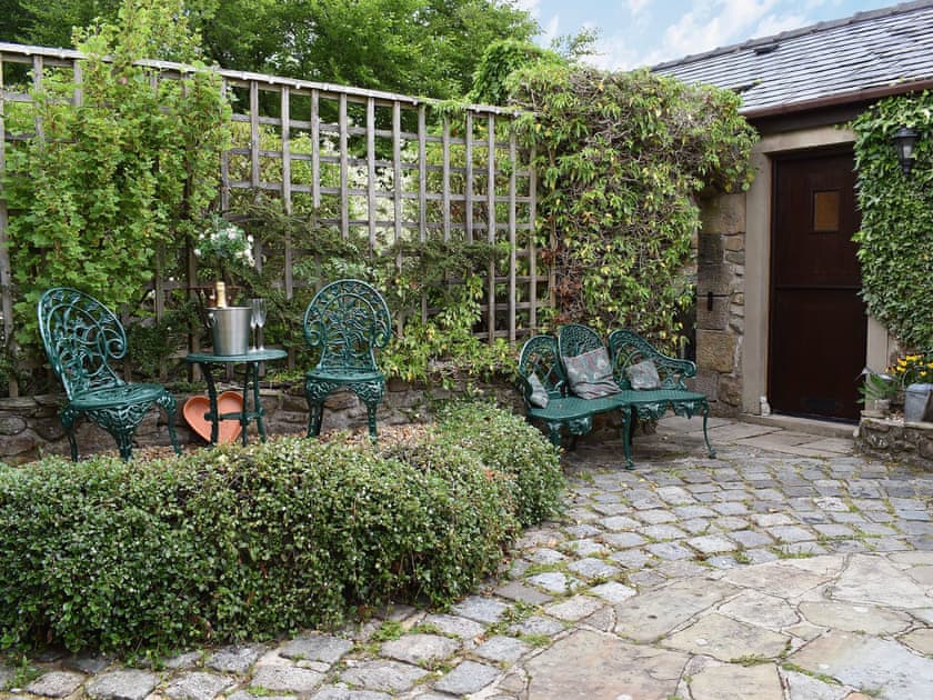 Sitting-out-area | Garden Cottage, Sabden, near Clitheroe