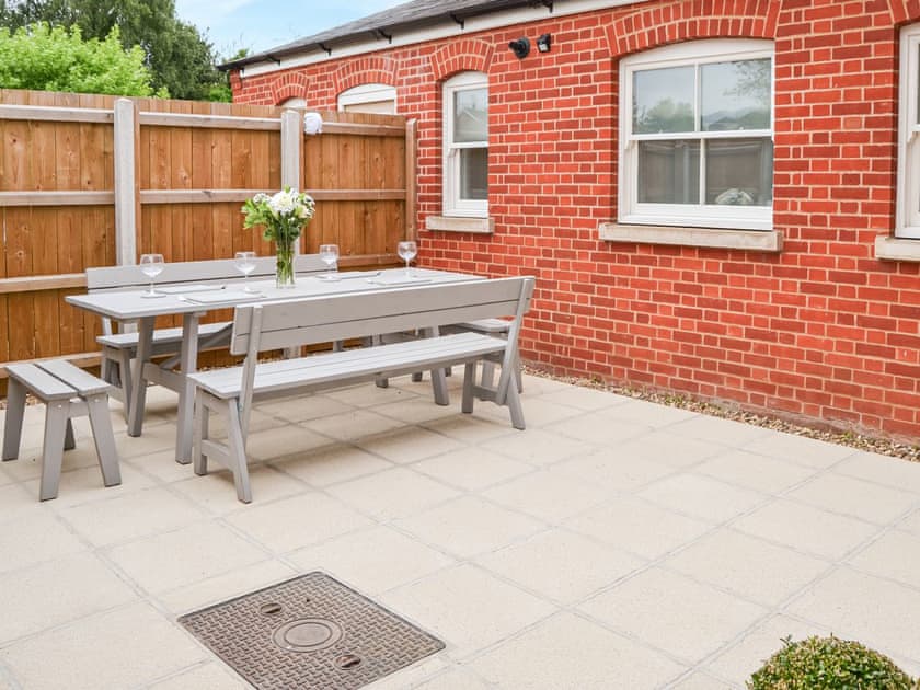 Sitting-out-area | Alexandra Villa, Coltishall, near Wroxham