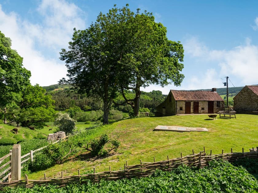 Garden and grounds | Ristbrow Farm, Hawnby
