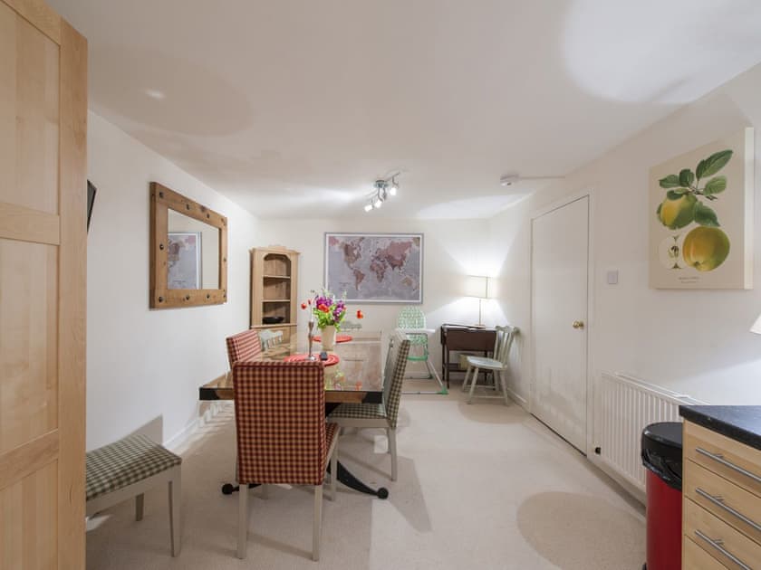 Dining Area | 7a - Jamaica Apartments, Edinburgh