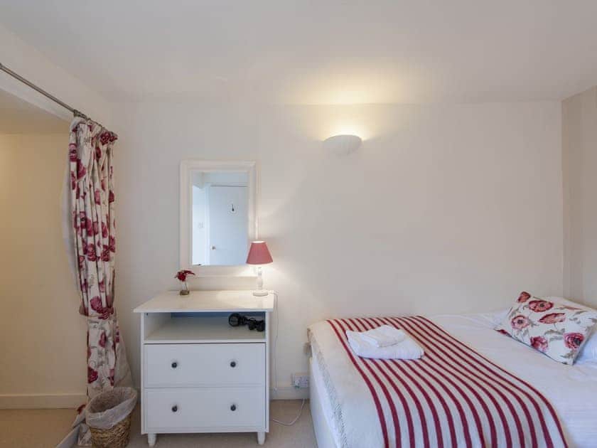 Twin bedroom | 7a - Jamaica Apartments, Edinburgh