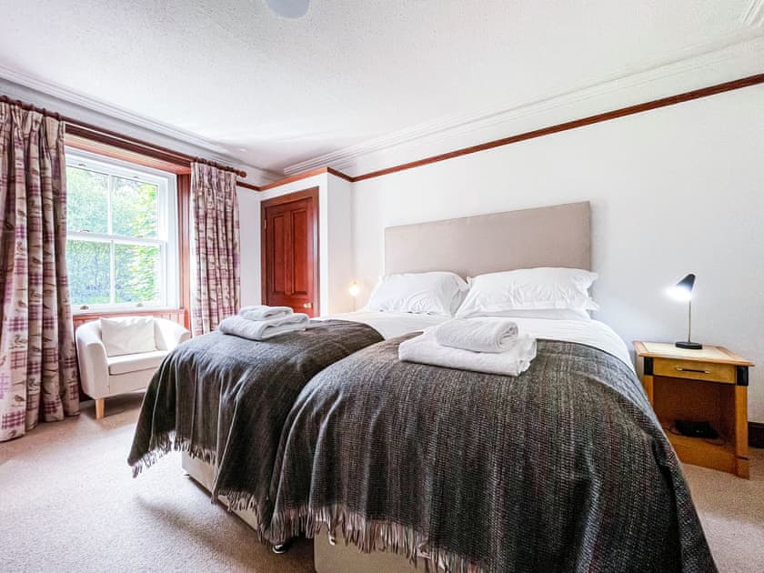 Twin bedroom | Balloan- Balloan Cottage - Balloan, Dornoch