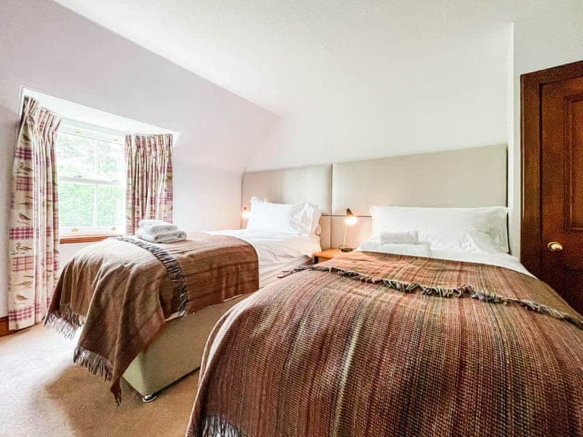 Twin bedroom | Balloan- Balloan Cottage - Balloan, Dornoch