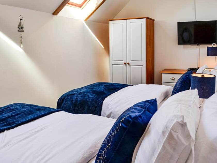 Twin bedroom | Hammy’s Cottage, Drummore