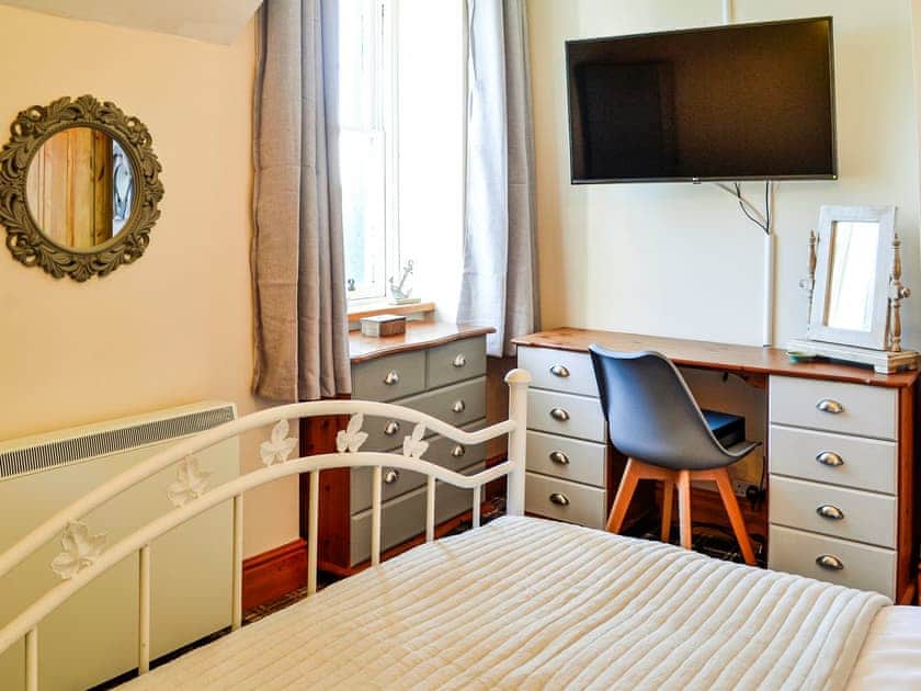 Double bedroom | Hammy’s Cottage, Drummore